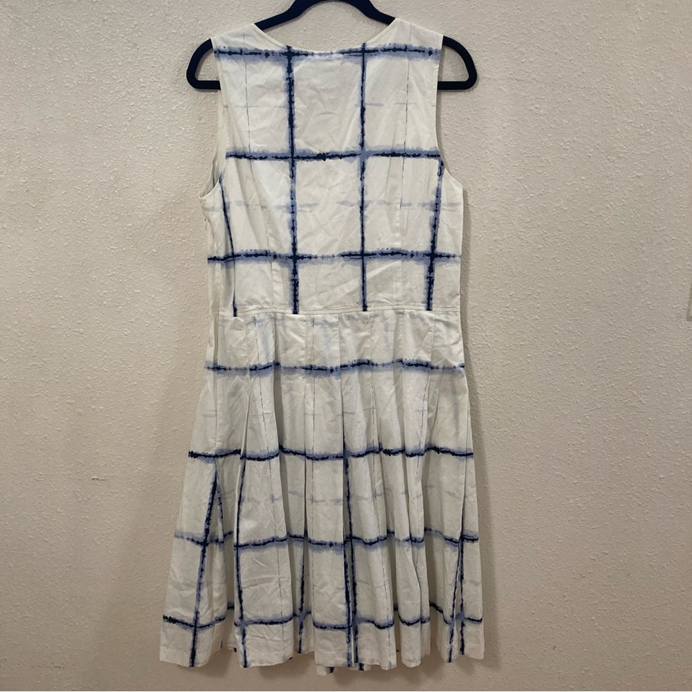 Pendleton Women’s Midi Dress Blue and White Sleeveles Pleated Sz 12 - Picture 3 of 13